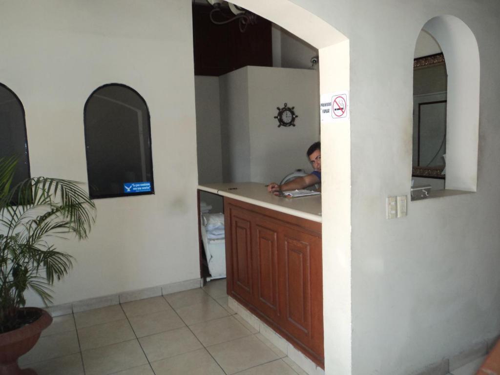 Hotel Del Valle Los Mochis Exterior photo
